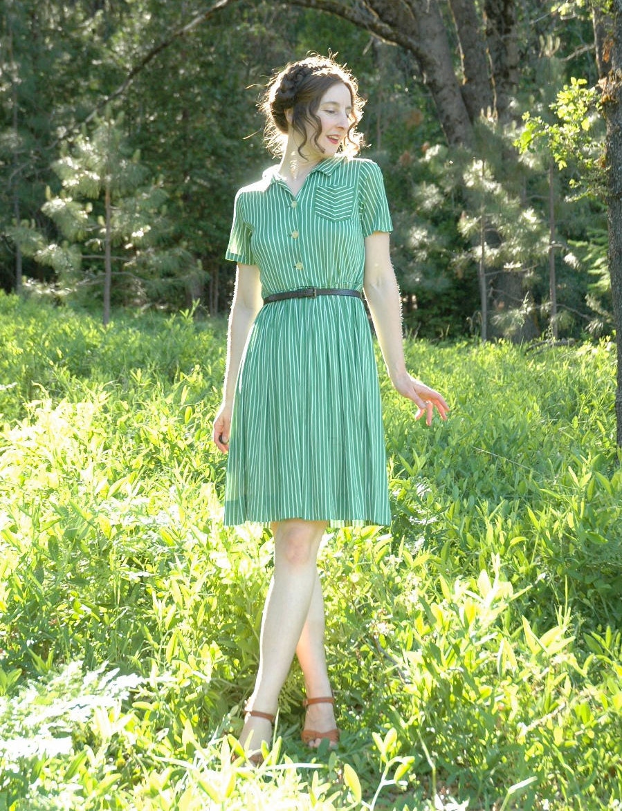 R E S E R V E D....... do not buy...........60s Day Dress... Striped Green Dress... EN VOYAGE (s/m)