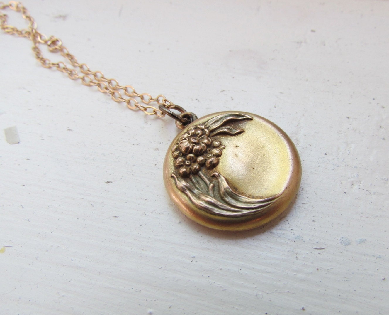 Antique Edwardian Locket With Embossed Flowers c.1910