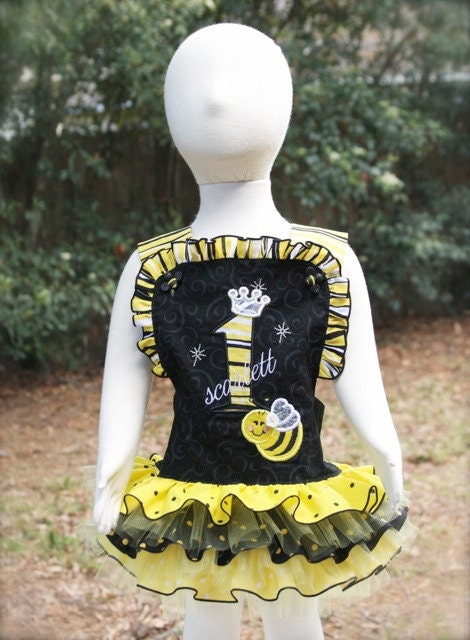 FULL Custom Queen BEE Ruffled Bottom Romper w/FLUFF - 0-3mths, 3-6mths, 6-12mths, 12-18mths, 18-24mths