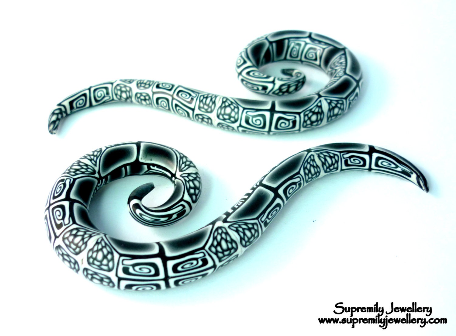 Monochrome Spiral Fimo Gauges 9mm Black and White Tribal Art