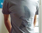 Black Bird T-shirt on Gray Men/Unisex
