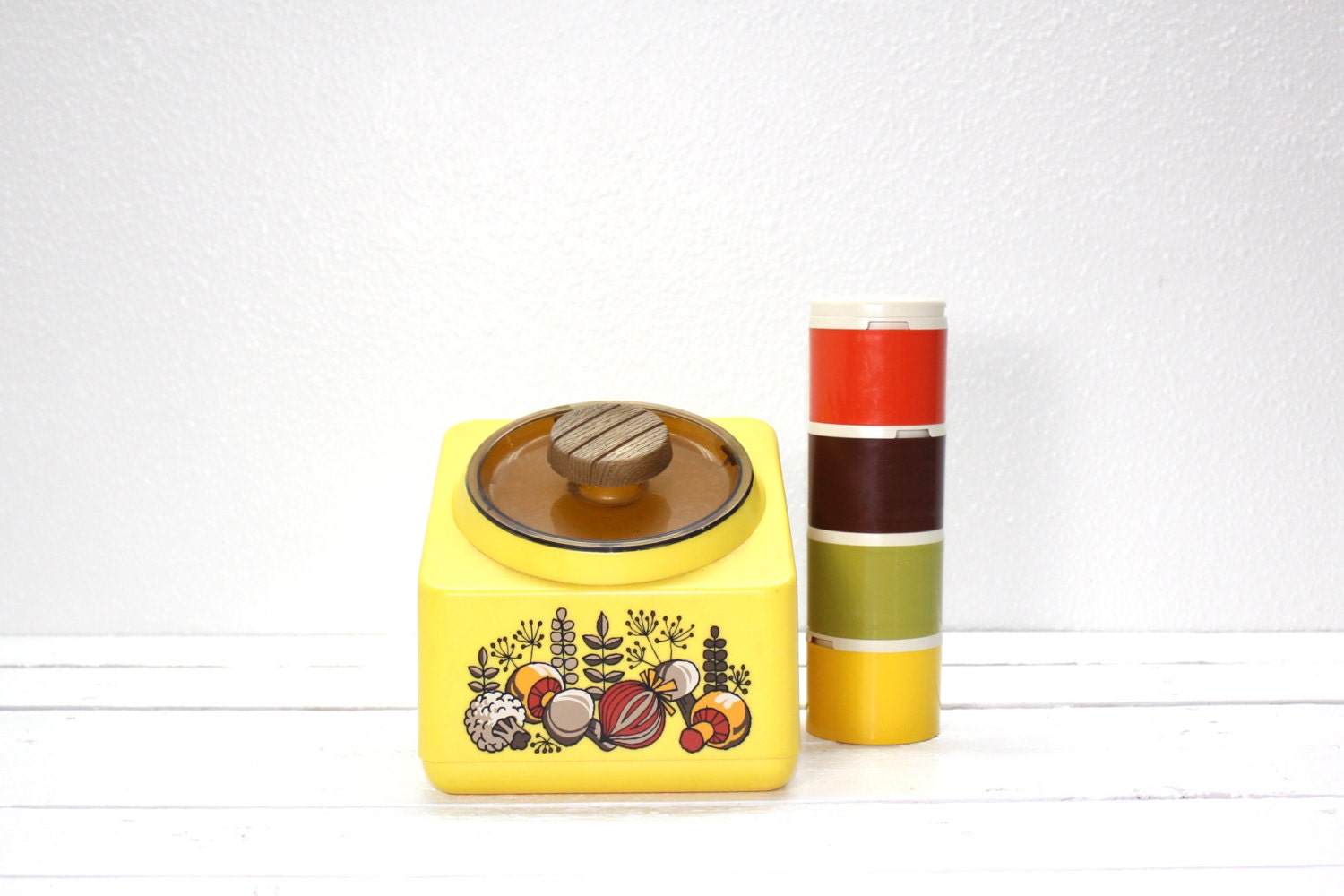 Retro Yellow Flower Canister with Lid-Rubbermaid