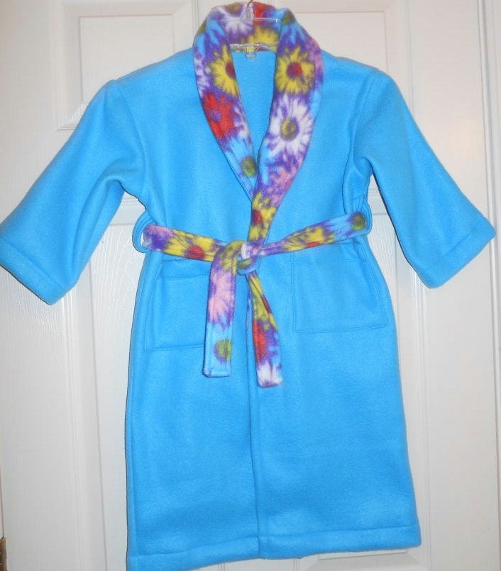 Fleece Robe - Girl's size XS - cute and warm