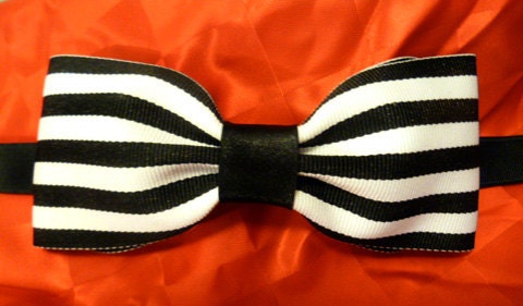 STRIPED BLACK & WHITE Bow Tie