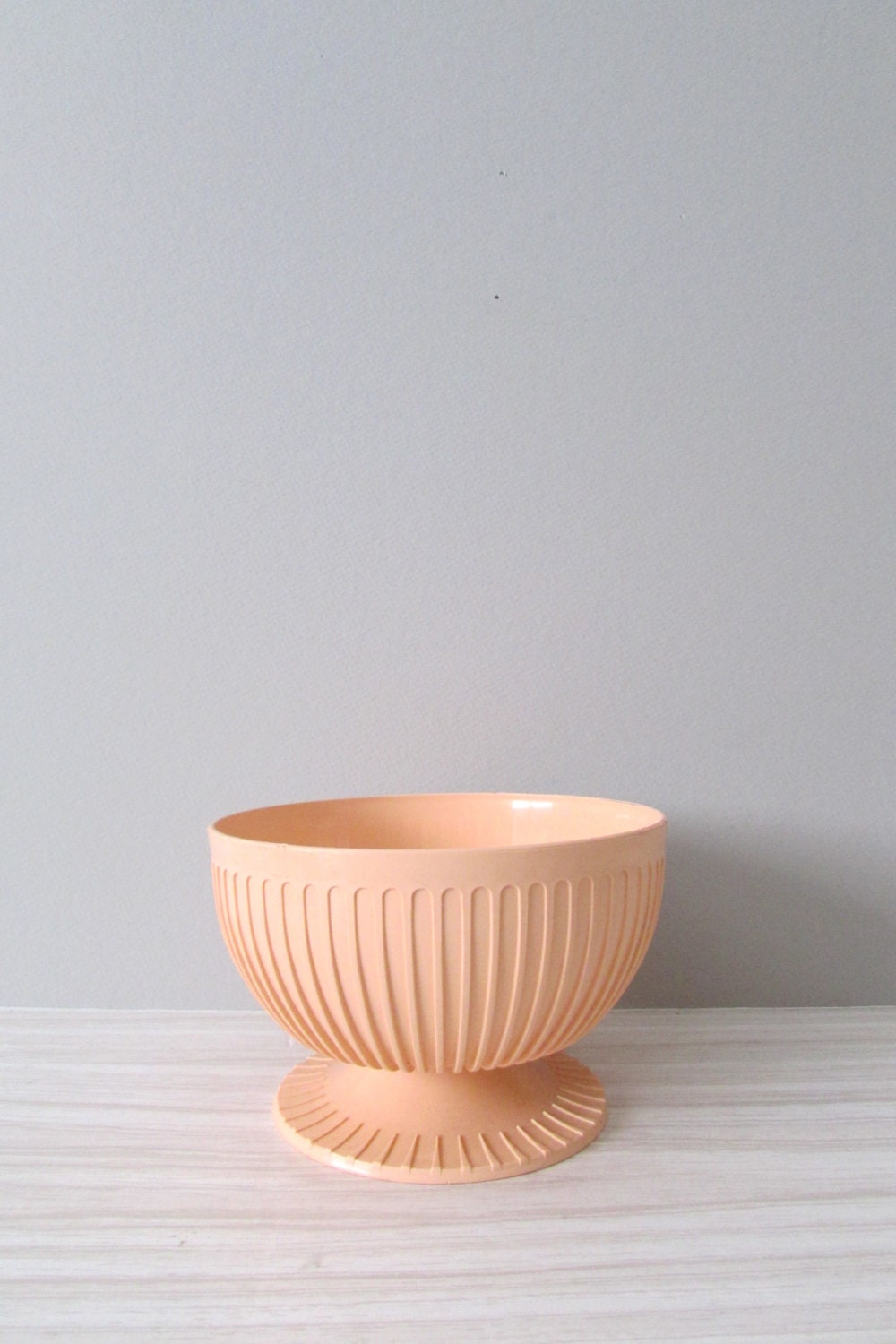 geometric peach pink garden planter pot // plastic storage