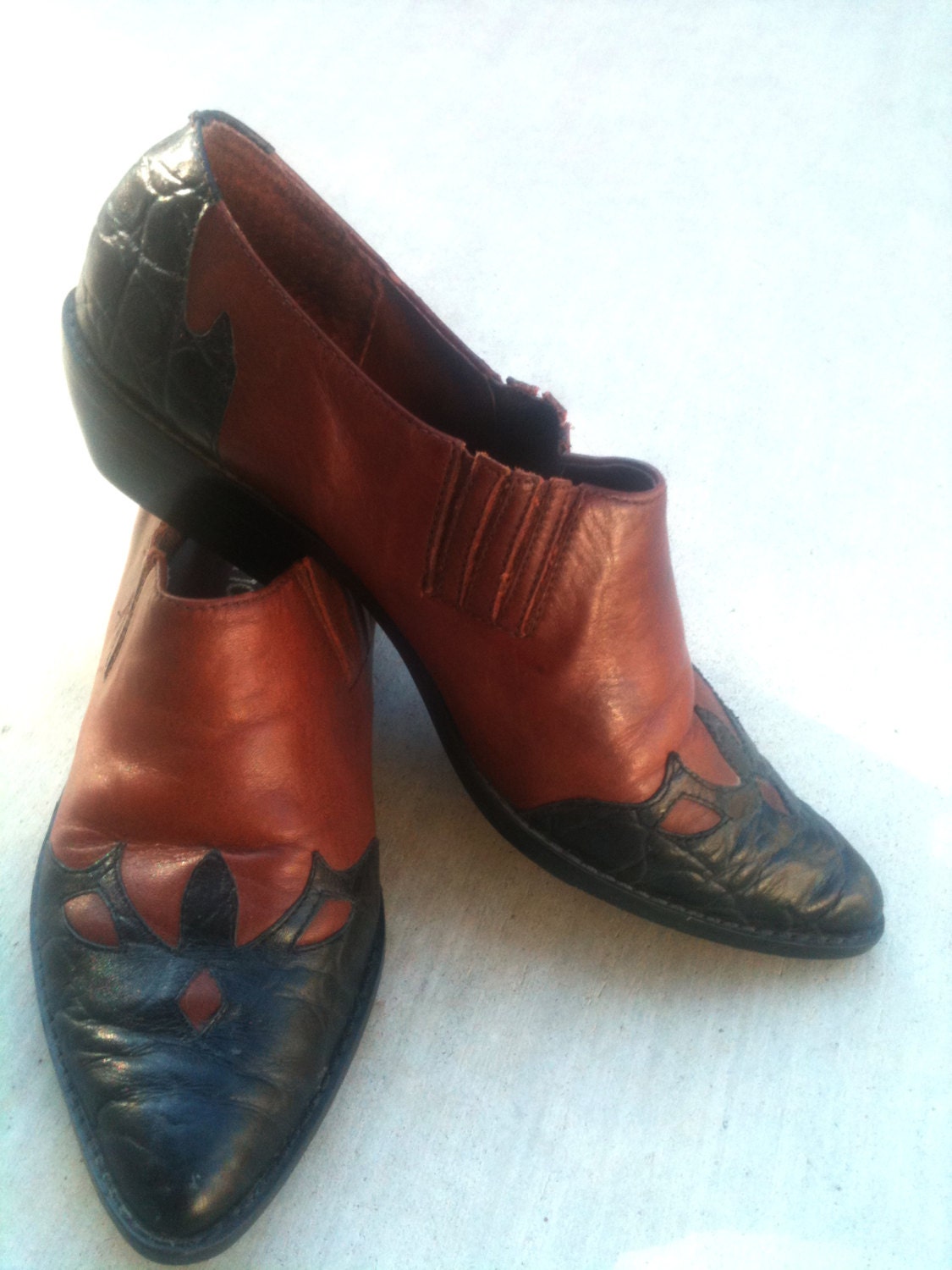 90s Western Inlay Rust and Black Ankle Booties Boots Size 8.5