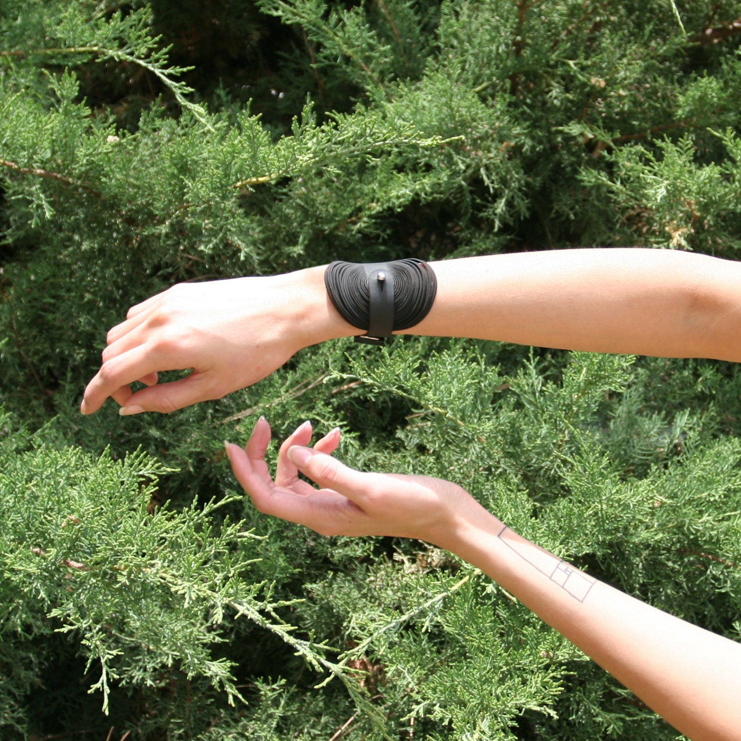 Peel Bracelet Leather