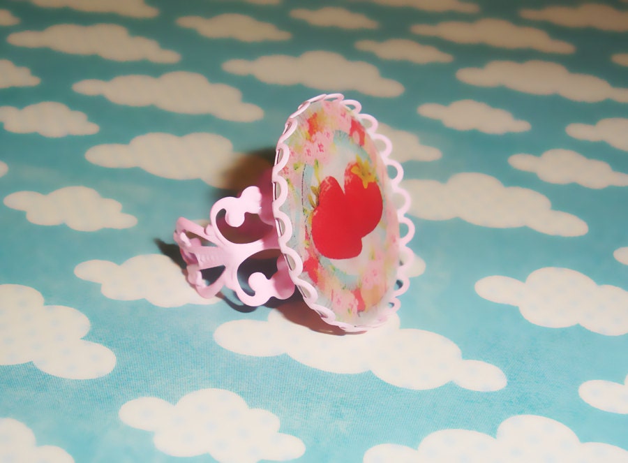 Strawberry Fields Filigree Ring