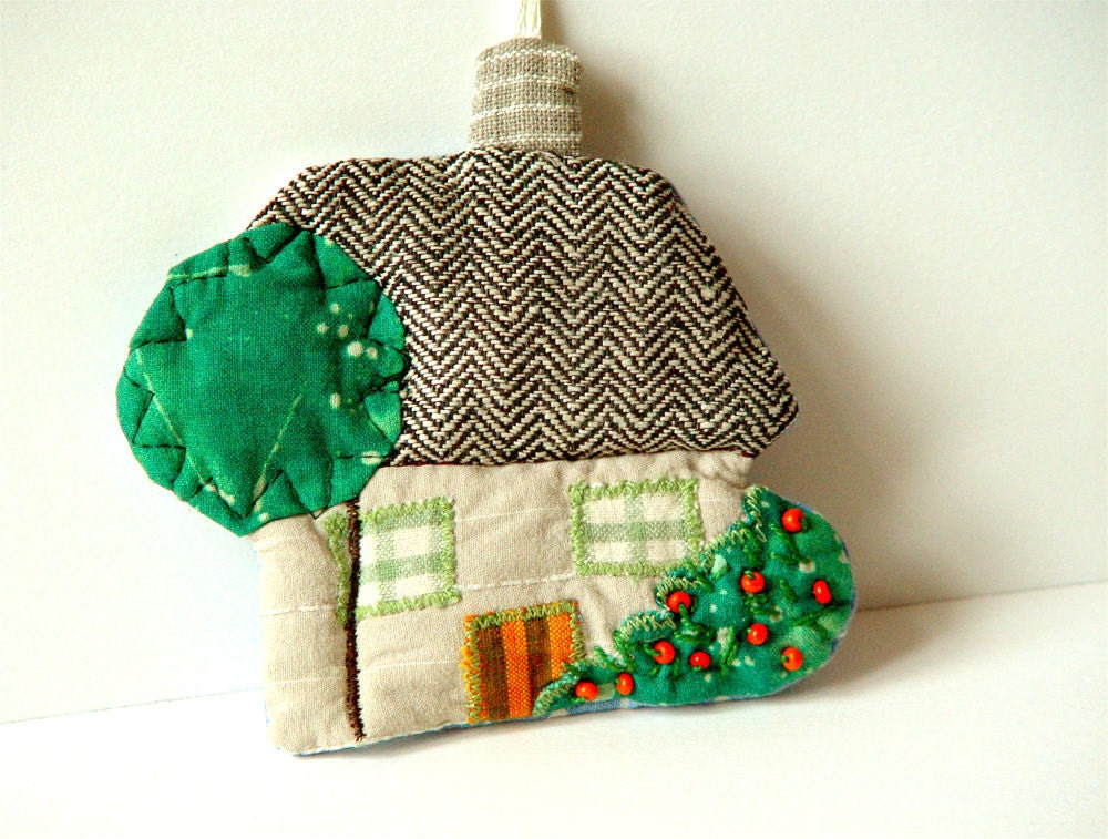 LITTLE  HOUSE, Textile Ornament, Home Decor, Quilted Beaded, Fabric House