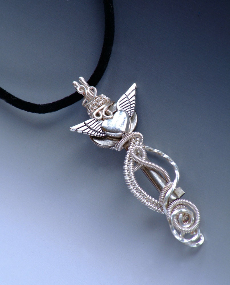 Steampunk Winged Heart Skeleton Key Necklace, wire weave, wire wrap, antique skeleton key, wire wrapped key pendant