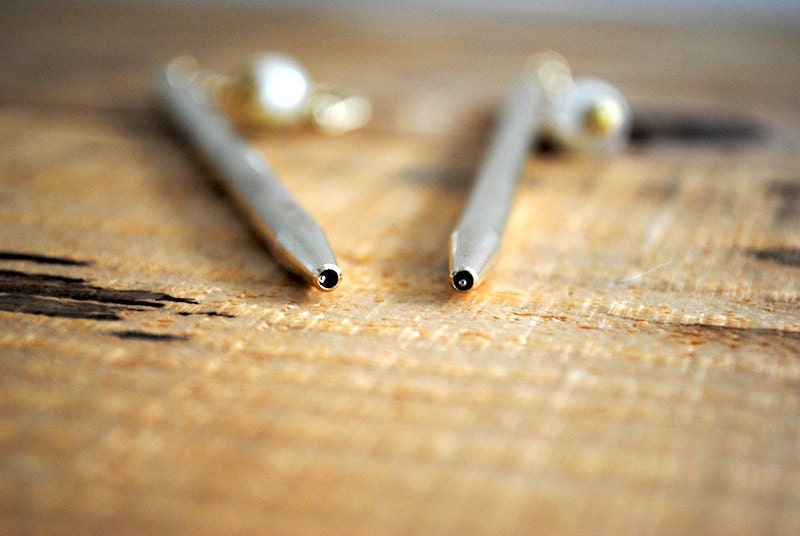 Vintage Gold Pen with Faux Pearl Accents Goldtone