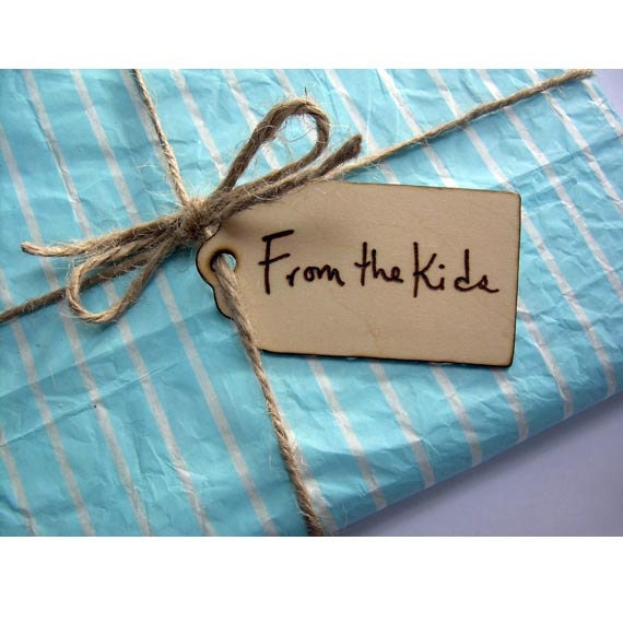 Wooden Gift Tag / Label - Traditional - Your Personalized Message / Custom Name