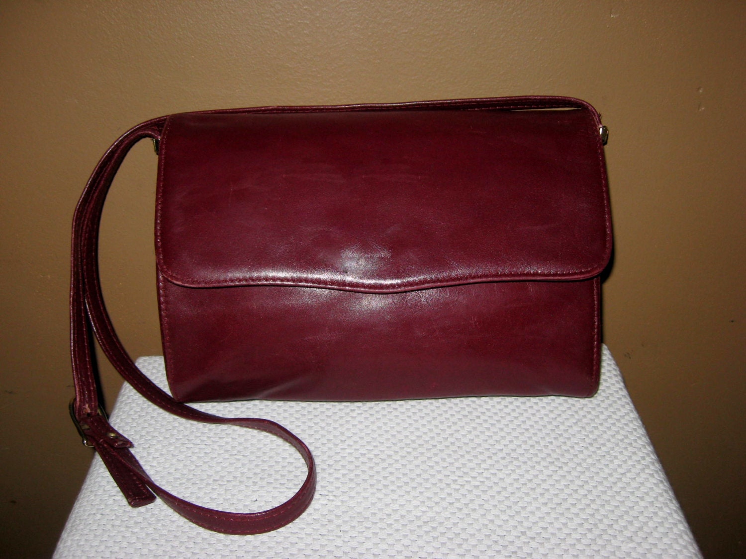 Vintage Maroon Burgundy Handbag Pocket Book Purse with Long Adjustable Strap & Double Compartments