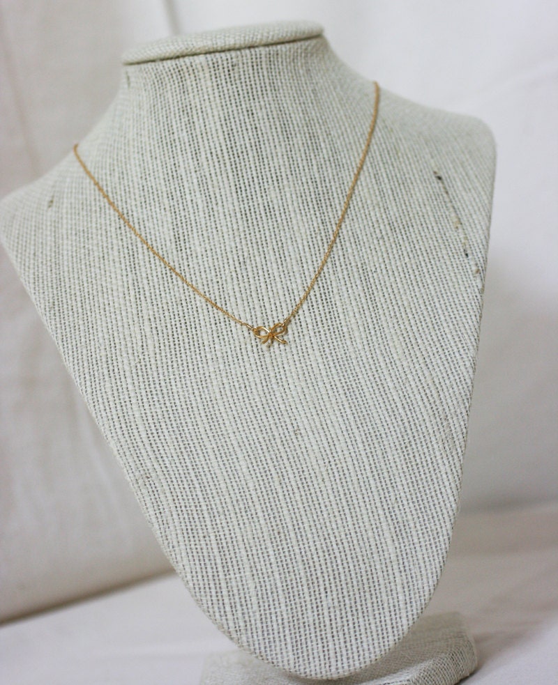 Petit Bow Necklace