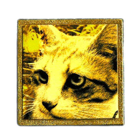 Green Cat  Brooch  Gold leaf on wooden tile. One of a kind cat jewellery