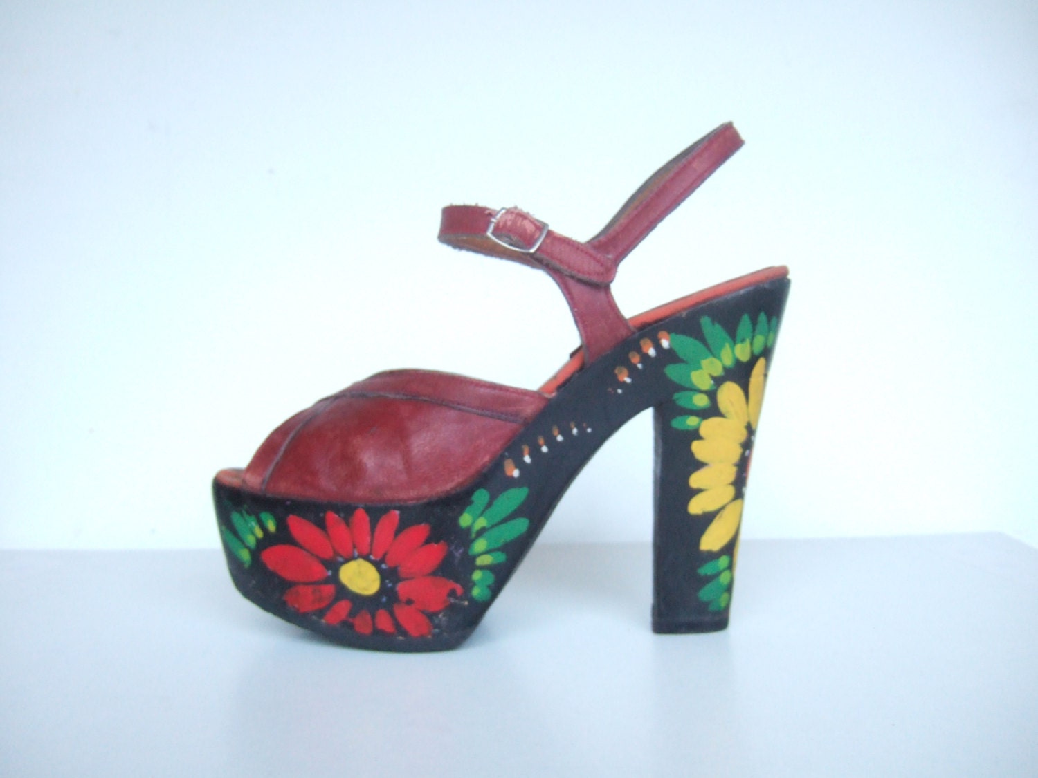 Vintage 1970s shoes / 70s floral wooden platforms / leather sandals / UK 2 EU 34 US 4 - StellaRoseVintage