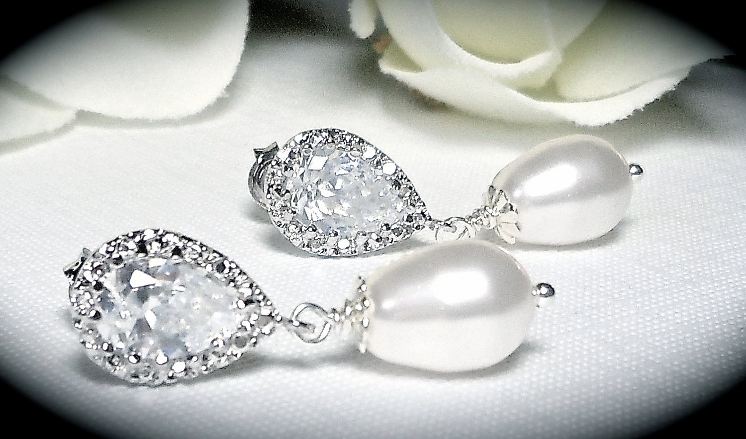 Pearl Earrings - Sterling silver - Cubic Zirconia - Posts - Bridal Jewelry - Pearl drop earrings - Classic Beauty - gift -