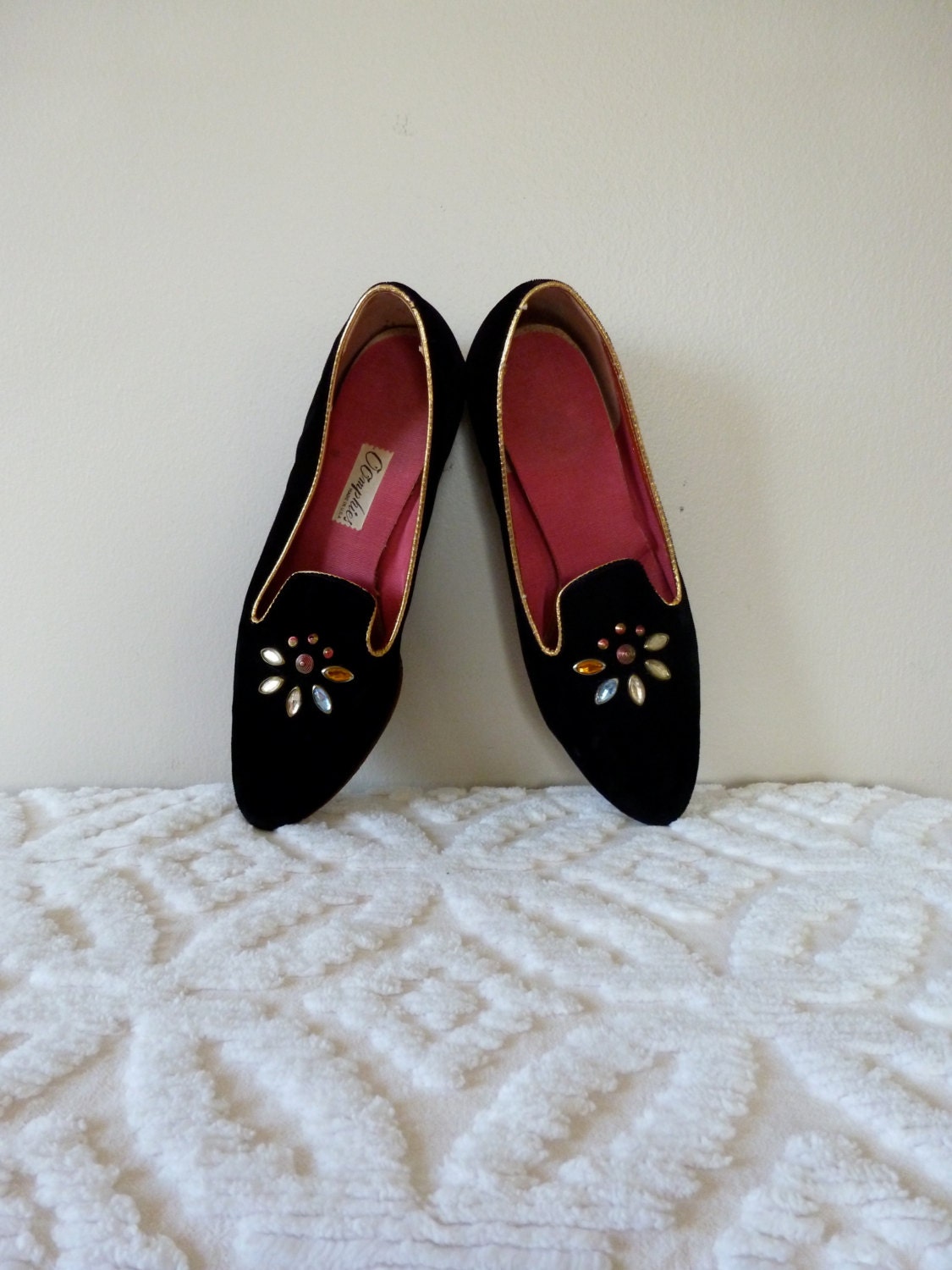 60's Oomphies Velvet Slipper Shoes Rhinestone Studded Loafers 7.5