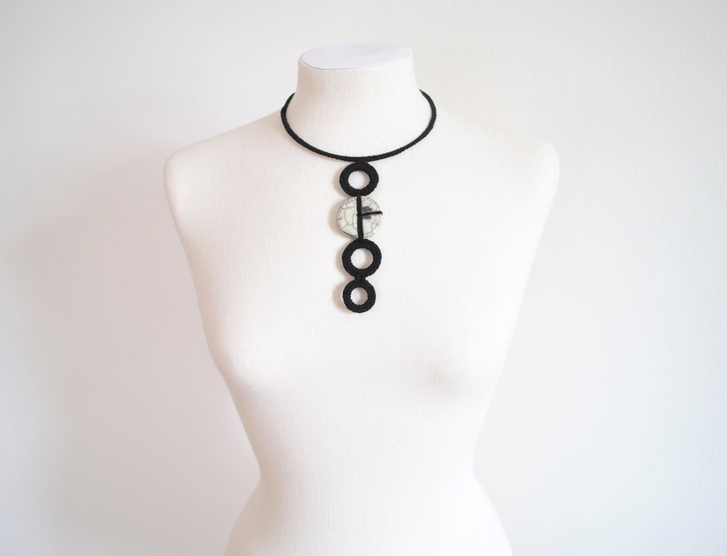 Black & white Necklace crochet choker / Ceramic raku circle pendant / Geometric fiber necklace pendant /  Fashion Jewelry / Gift for her