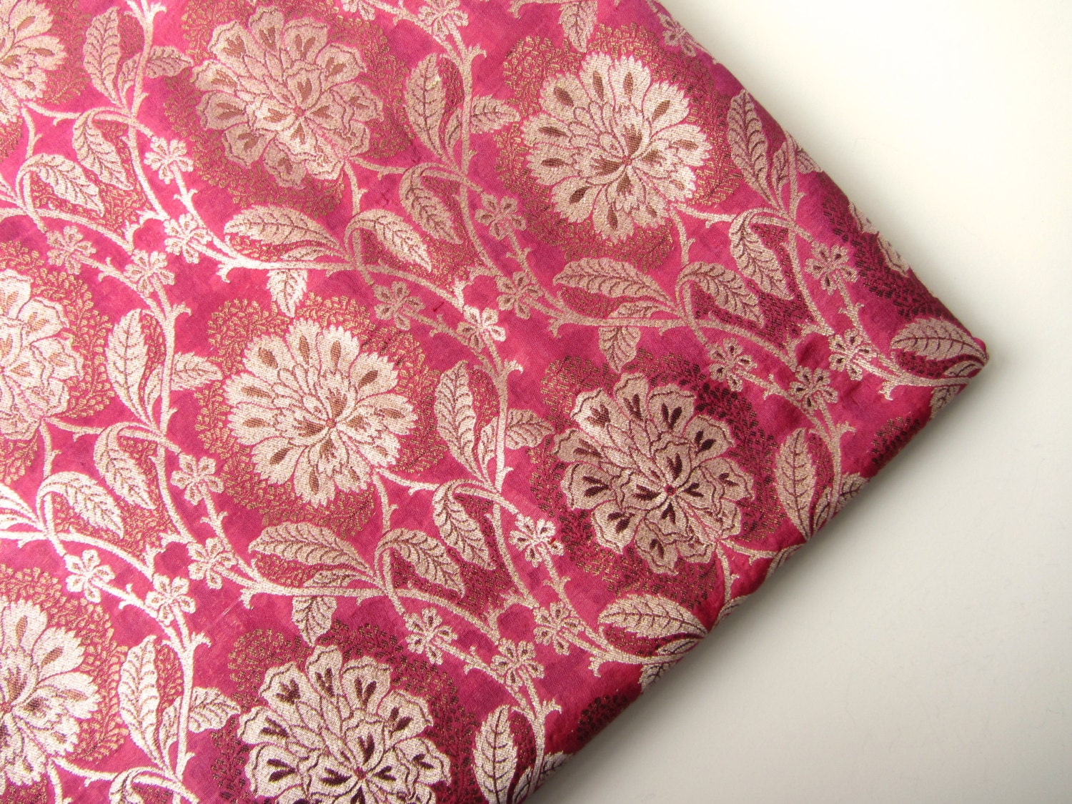 Big golden flowers on old pink silk brocade fabric nr 220 fat quarter