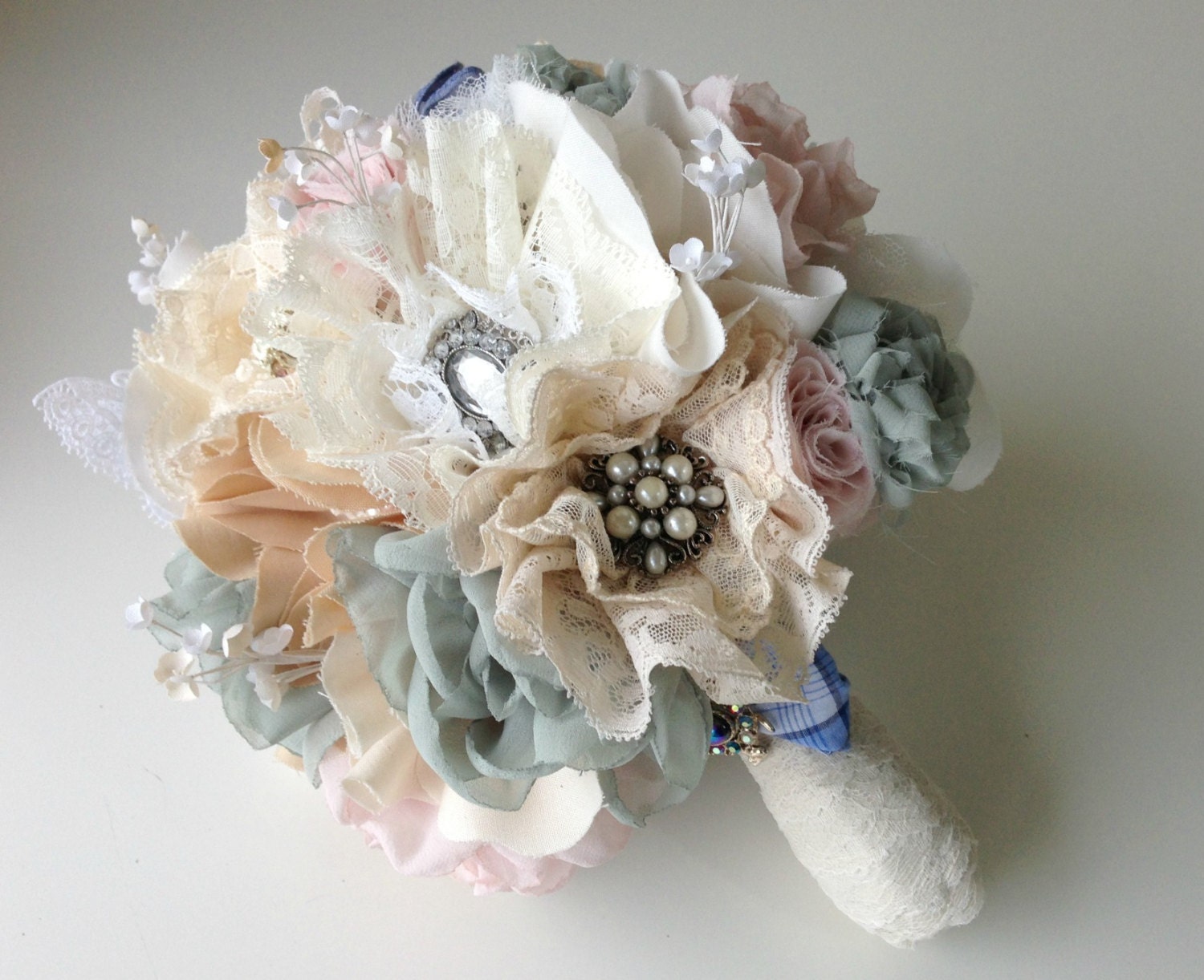 Custom fabric flower bouquet - Wildflower bouquet - Handmade bridal bouquet - Alternative wedding bouquet - Heirloom brooch bouquet