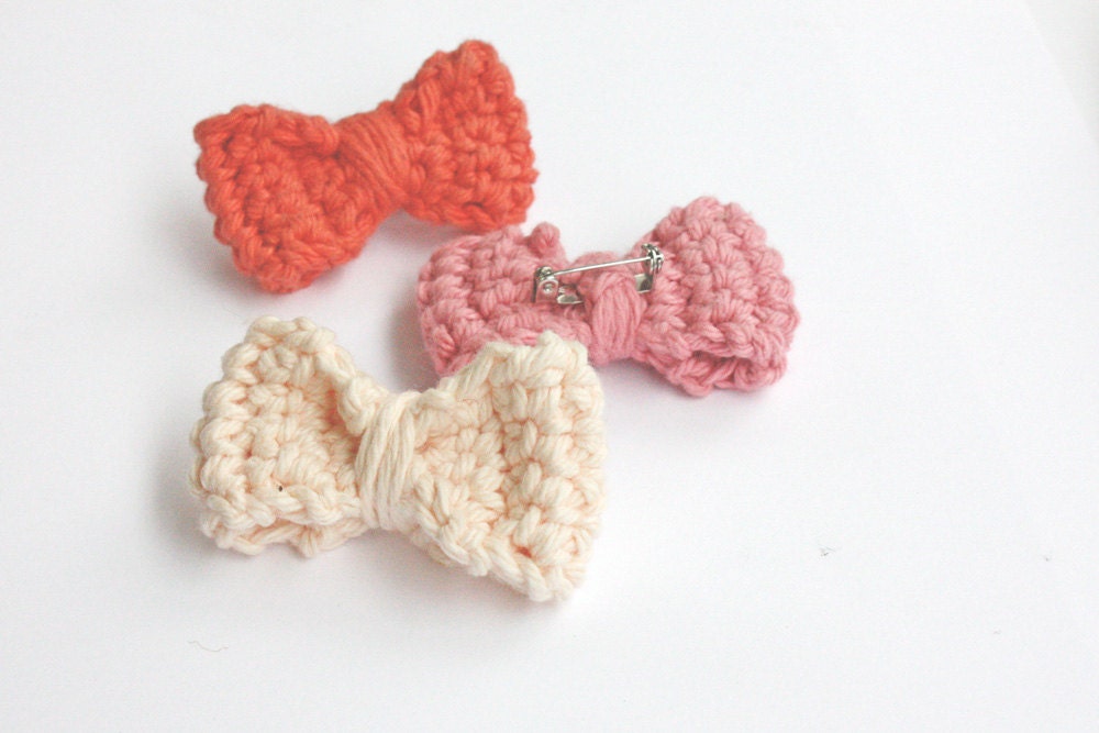 Crochet Bow Pin - Available in 17 Different Colors - Brooch Pin Anywhere - Shoe Purse Clip, Spring Fashion Cotton Bow Tie - Made to Order