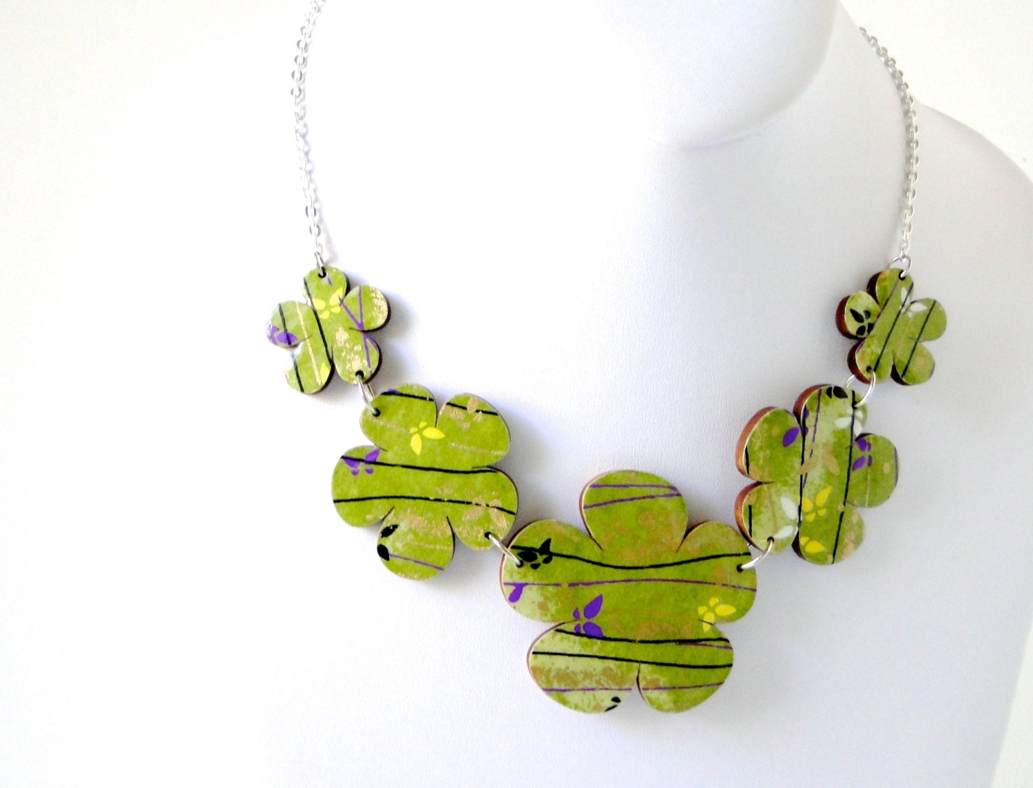 Mothers day Necklace, Green Floral Necklace, Japanese Chiyogami Paper, Laser Cut Wood, Gift Under 50, MADE TO ORDER