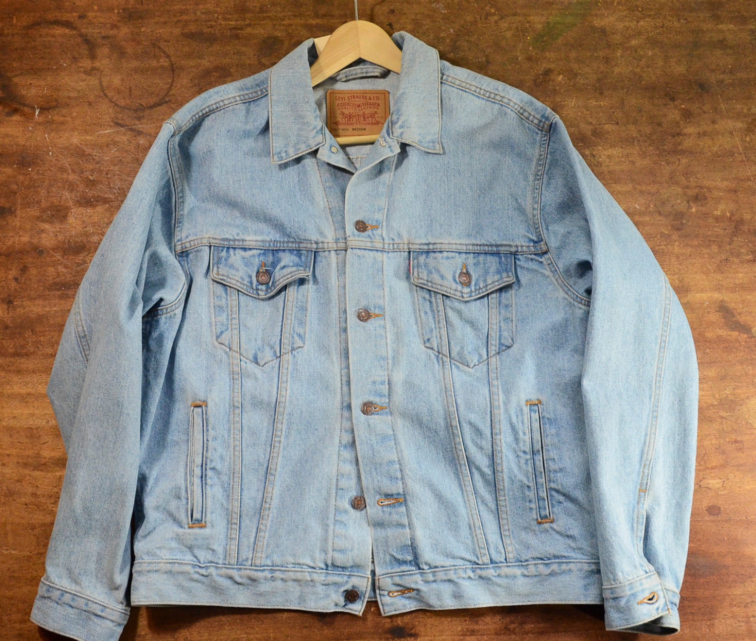 Oh Hold For Hallie -- 90s Light Wash Classic Levis Denim Jacket / Mens / Grunge
