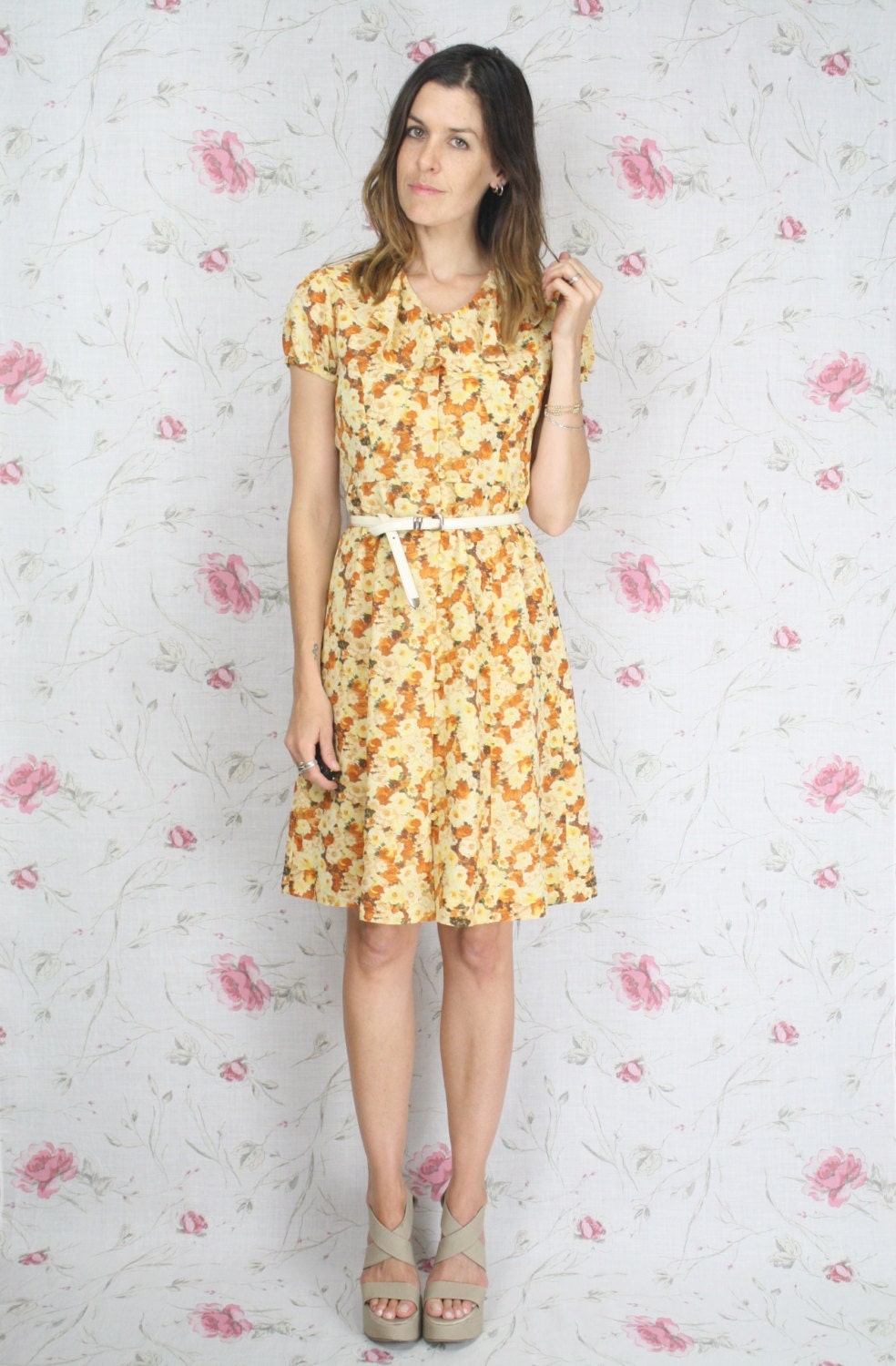 Vintage golden rose dress - Japanese cap sleeves ruffle collar floral yellow S-M