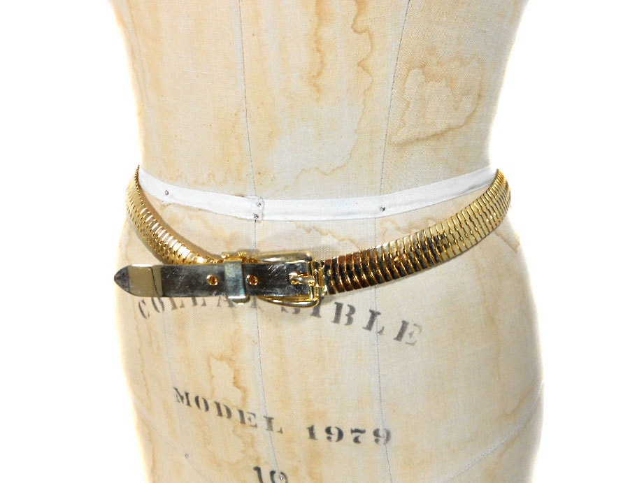 1980s Gold Metal Belt - Snake Belt - Waist Cinch - Chain Belt - Size Small