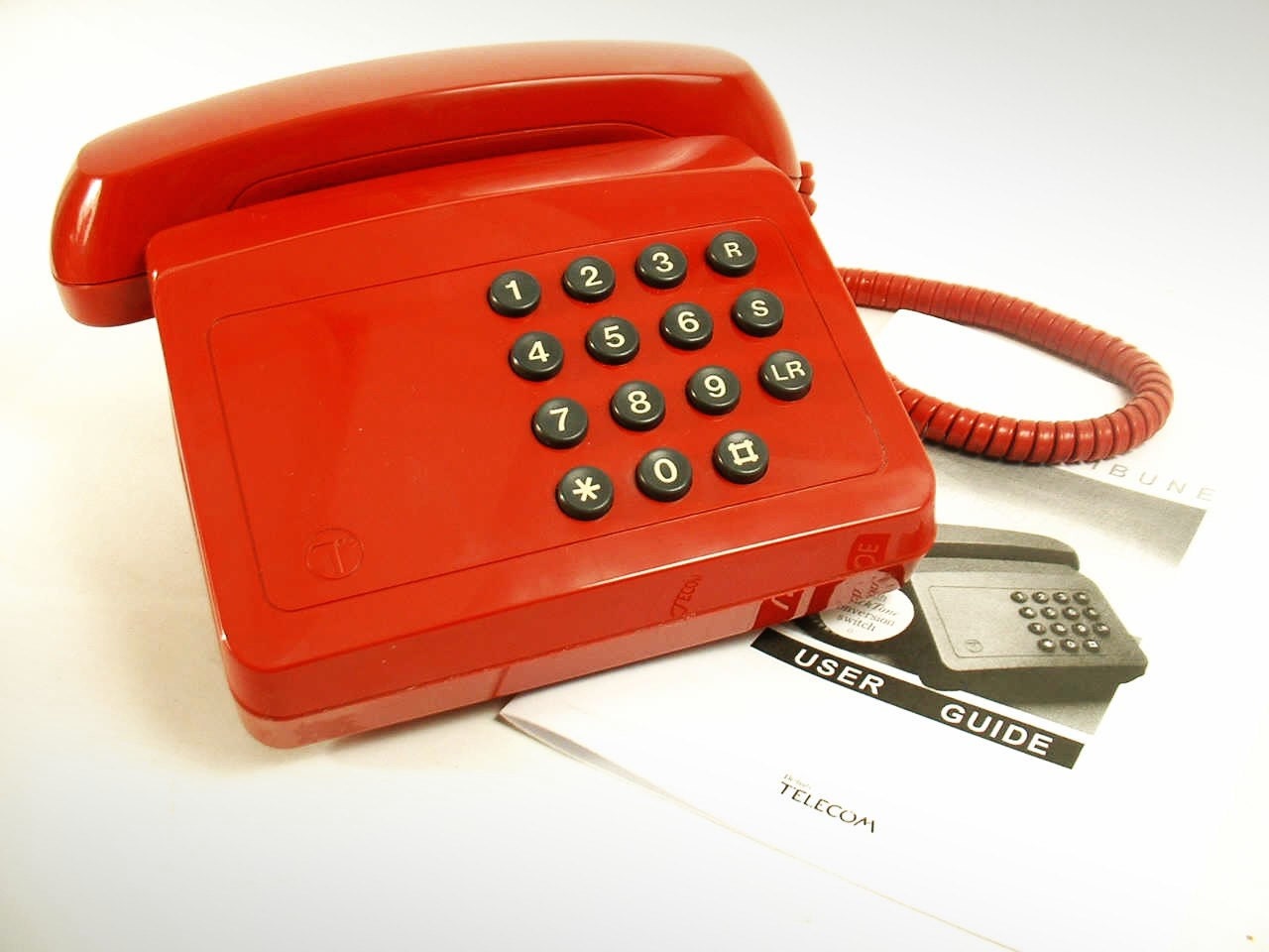 Tribune - Vintage 1980's Push Button BT Telephone with Bell Ring in English Red