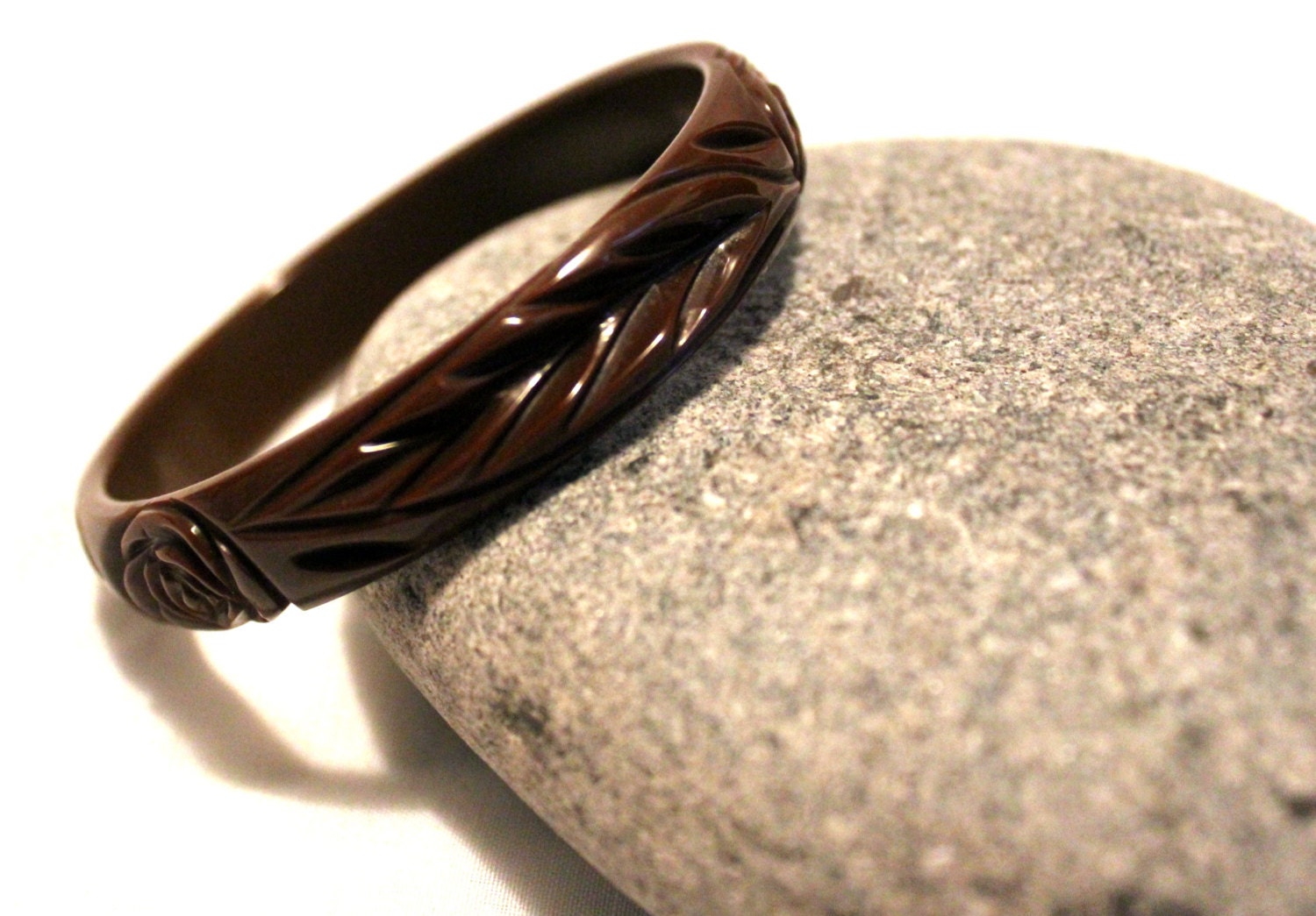 Rich Chocolate Carved Art Deco Bakelite Bangle