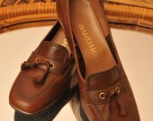 NOS 1970s Leather Loafers with Tassles Auditions Ladies Mid Century Shoes Size 8 B M