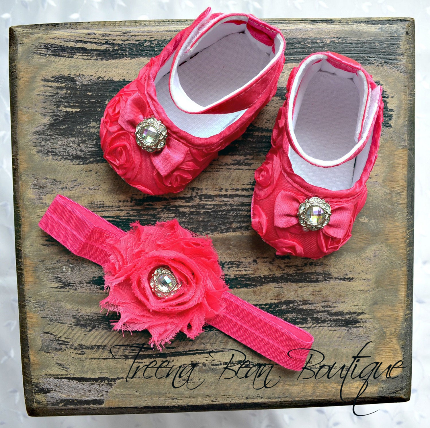 hot pink baby shoes