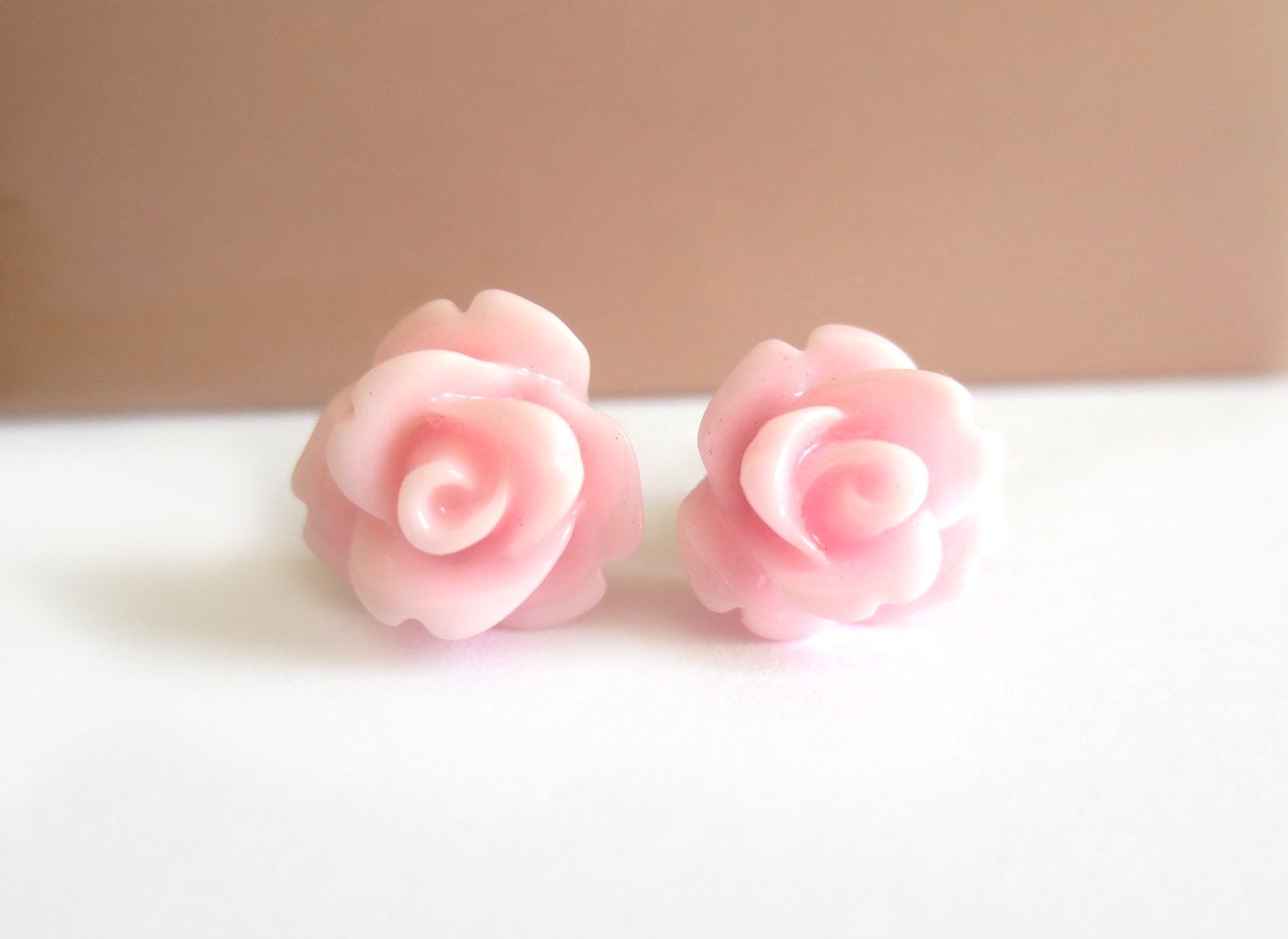 Light Pink Rose Earrings - BiBiJewelry Light Pink Rose Earrings - BiBiJewelry