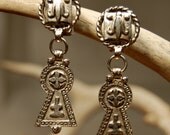 vintage kjl dangle clip earrings