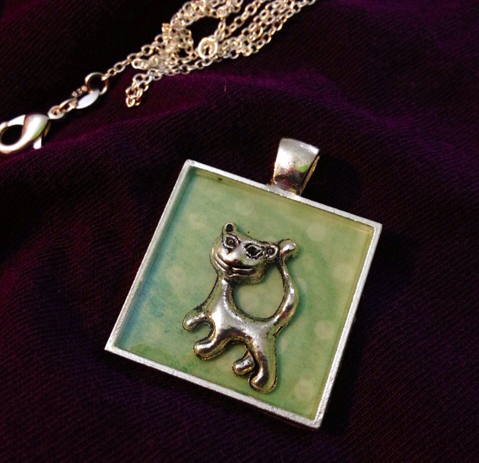 Cat Charm Pendant Necklace