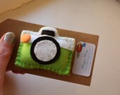 Green Felt Vintage Camera Brooch - Pin Badge - Photography