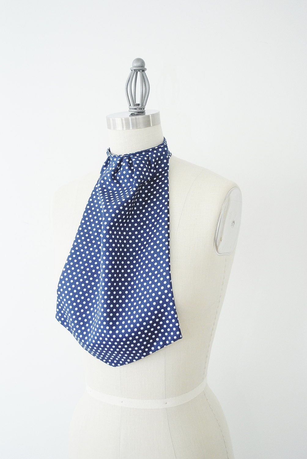 Vintage Polka dot neck tie/ Jabot/ Neckwear/ art deco/ glamour/ 80s