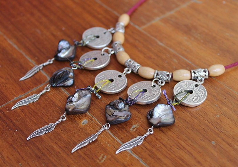 Ethnic coin necklace with metallic feathers