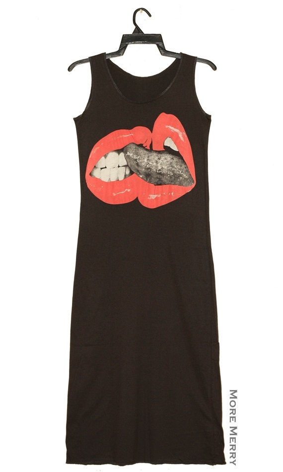 Red Lips Kiss Maxi Dress Charcoal Black Long Tank Top  Singlet Vest Tunic Sleeveless Women Tee Model Movie Punk Rock T-Shirt Size XS-S
