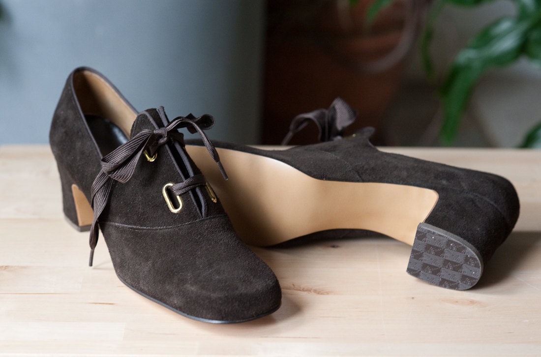 Deadstock // Mod chunky heel // 60s suede shoes // 7.5