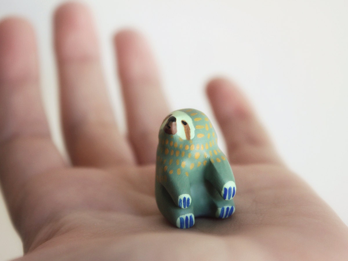 Sloth Pocket totem- Summer
