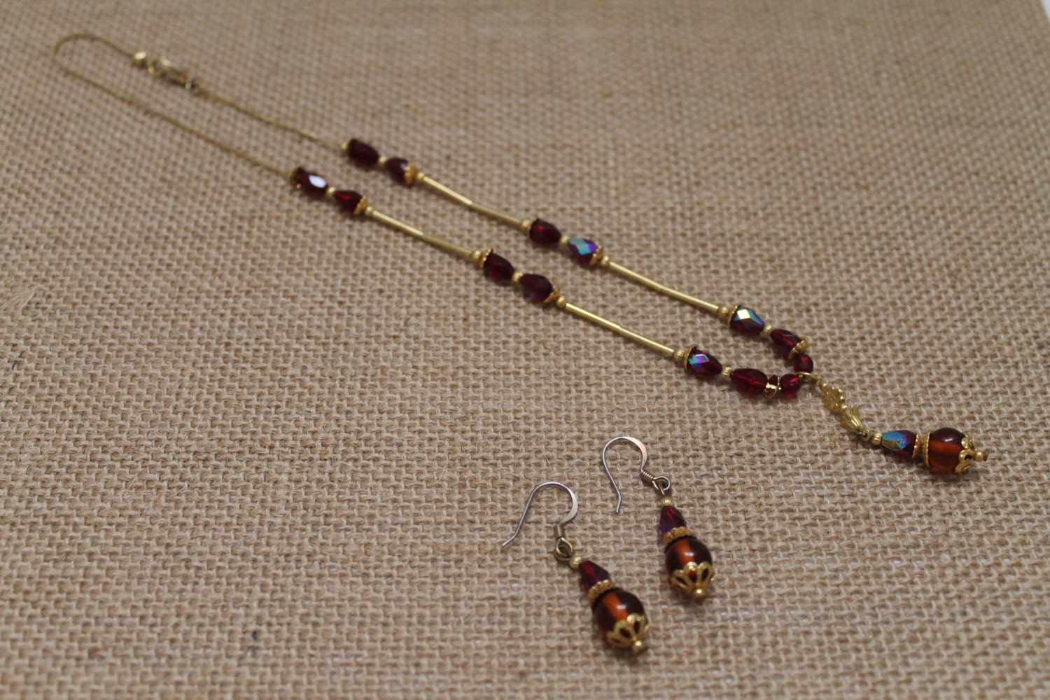Multifaceted Necklace and Earring Set 18 inch