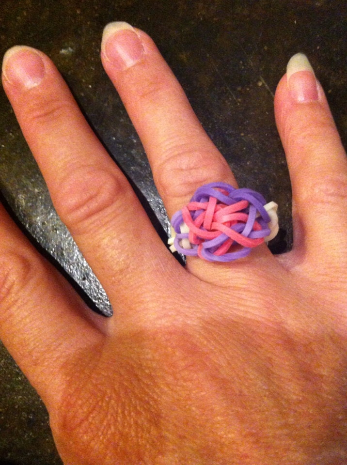 Rainbow Loom Ring by EllesAttic on Etsy