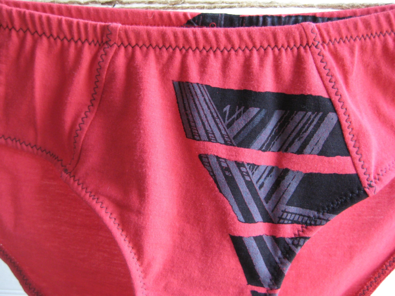 Red Graphic Boy Cut Underwear Women's 6 Ready to Ship