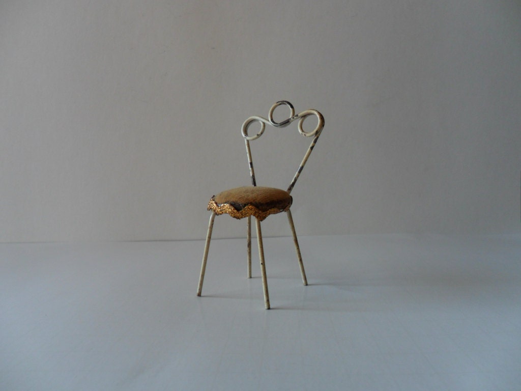 single vintage miniature dollhouse chair . antique doll house chair . vintage miniatures