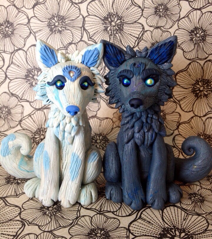 Items similar to Custom Wolf Wedding Cake Topper on Etsy