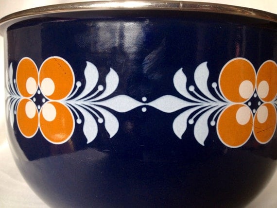60s swedish Vintage enamel serving bowl scandinavian by Inspiria