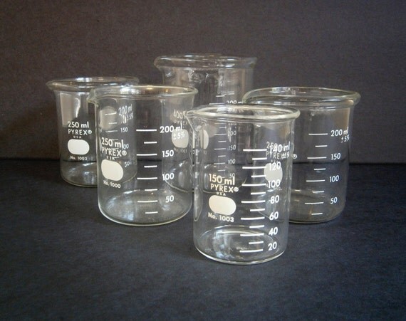 Vintage Pyrex Glass Lab Beakers Set of 5 by ModernisticVintage